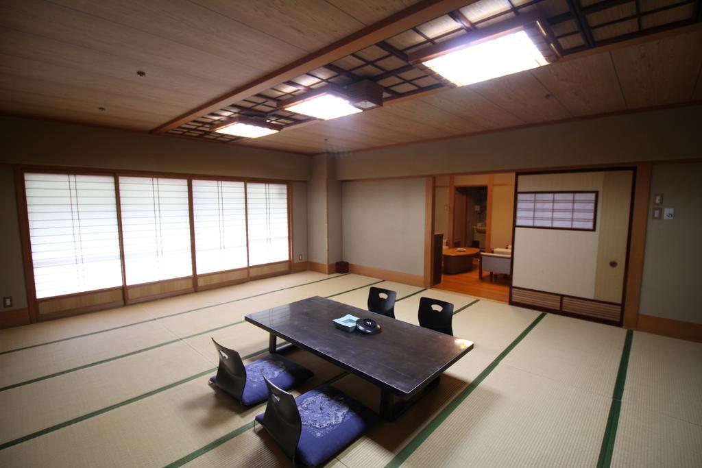 Osake No Oyado Kisen Hotel Kurobe Eksteriør billede