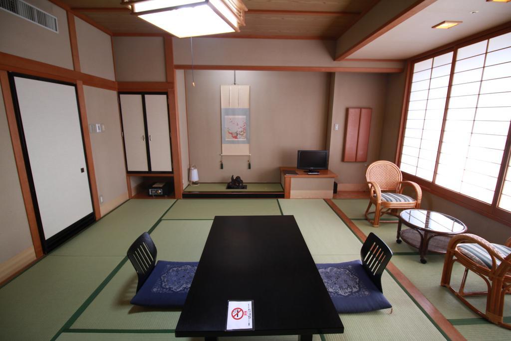 Osake No Oyado Kisen Hotel Kurobe Eksteriør billede